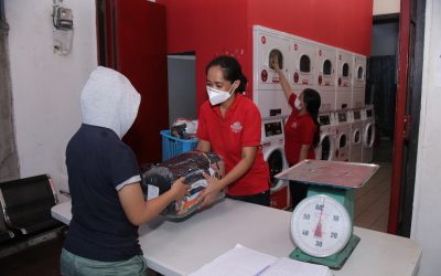 3 Cara Menghilangkan Noda Hitam di Handuk