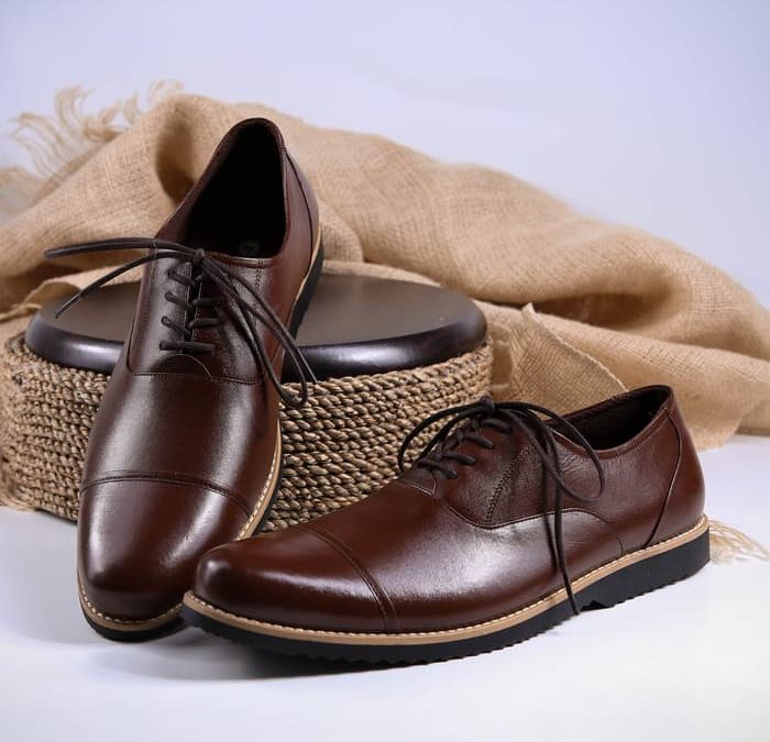 5 Tips Merawat Sepatu Kulit Pada Musim Panas