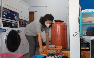  5 Langkah Menghilangkan Noda Lumpur di Baju