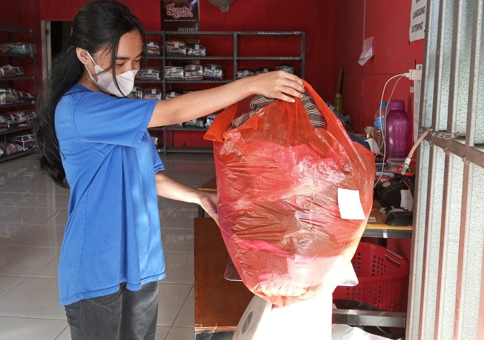 5 Trik Mencuci Ala Profesional: Hemat Waktu, Baju Awet